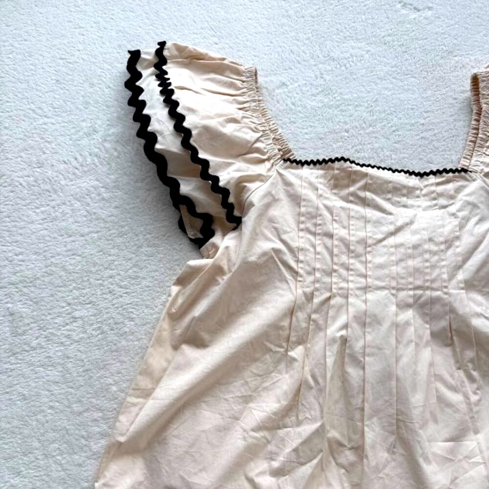 NWT Listicle Vintage Inspired Cream Blouse Size L Square Neck Cottagecore Top - Picture 3 of 16